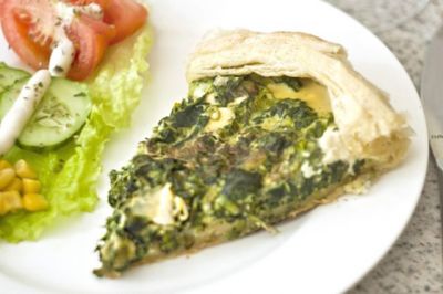 Подавать можно и горячим, и холодным.