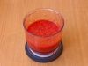 В блендере сделайте из томатов соус. Помидоры можно взять как свежие, так и в собственном соку.