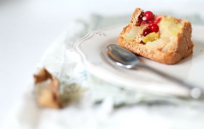 Изображение рецепта Шарлотка с бисквитами, корицей и яблоками  