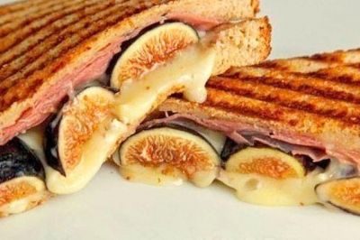 Изображение рецепта ''Бутерброд с ветчиной, сыром и инжиром''