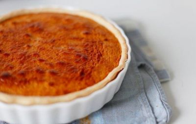 Изображение рецепта Пирог с яблоками и вареной сгущенкой