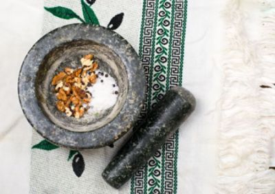 Пока рис обсыхает и остывает, займемся остальными составляющими фарша.