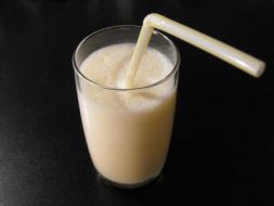Изображение рецепта Легкий грушево-банановый молочный коктейль