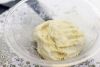 Приготовьте рубленое слоеное тесто (http://edasla.ru/recipe/597). Охладите в холодильнике около часа.
