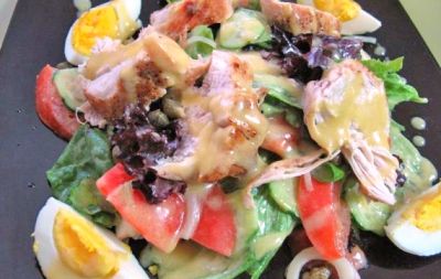 Изображение рецепта Фирменный салат Пикантэ! с курицей и медово-горчичной заправкой