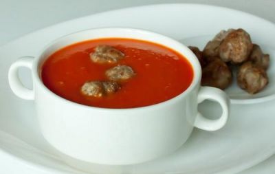 Изображение рецепта Томатный суп с рисом и фрикадельками