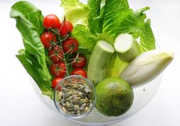 Изображение рецепта Салат с авокадо и помидорками черри