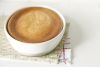 Поставьте пирог в духовку, уменьшите температуру до 170 градусов и выпекайте 40-50 минут. Готовый пирог поднимется небольшой горкой.
Он осядет, когда будет остывать.

Пирог вкусен и теплым, но охлажденный просто прекрасен!
