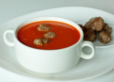 Изображение рецепта ''Томатный суп с рисом и фрикадельками''