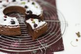 Изображение рецепта Шоколадный кекс с черной смородиной